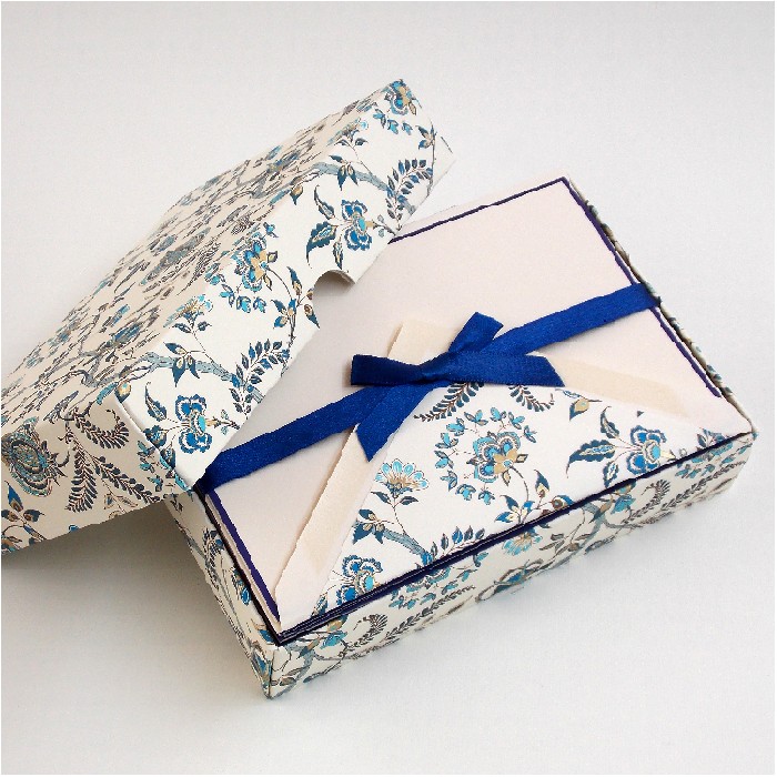 Folded Cards and Lined Envelopes, Flowers - BSC 126